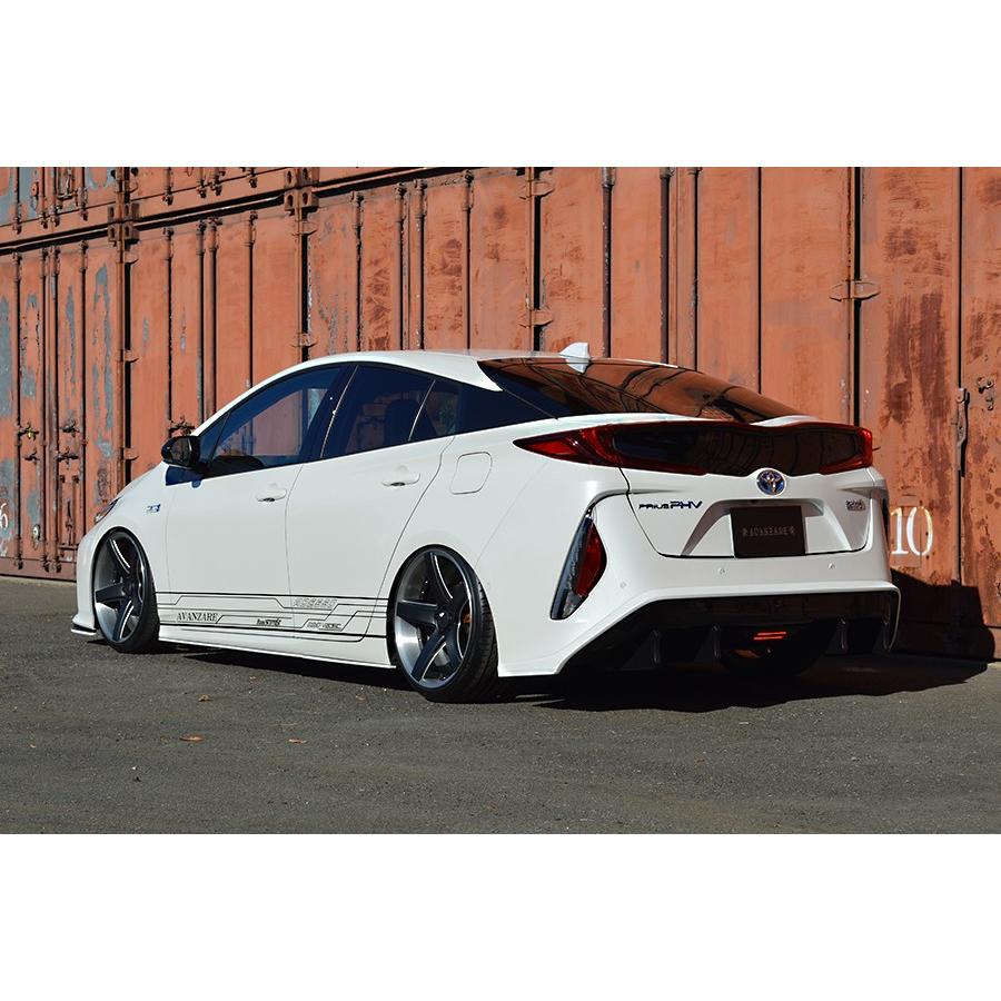 52プリウスPHV サイドステップ【アヴァンツァーレ】 : AVANZAREヤフー