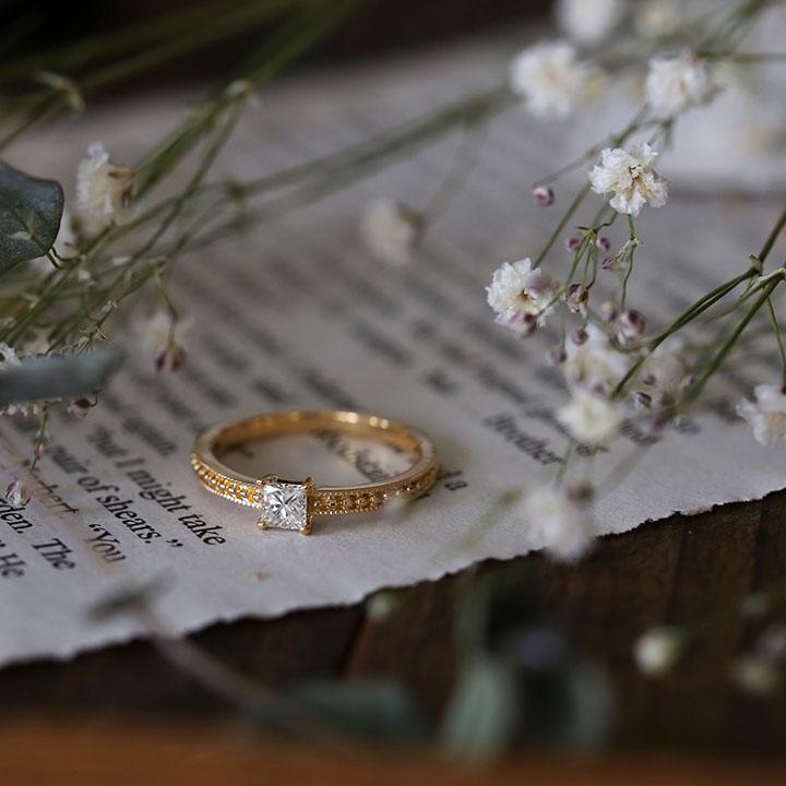 Avaron プリンセスカット 一粒 ダイヤモンド リング 指輪