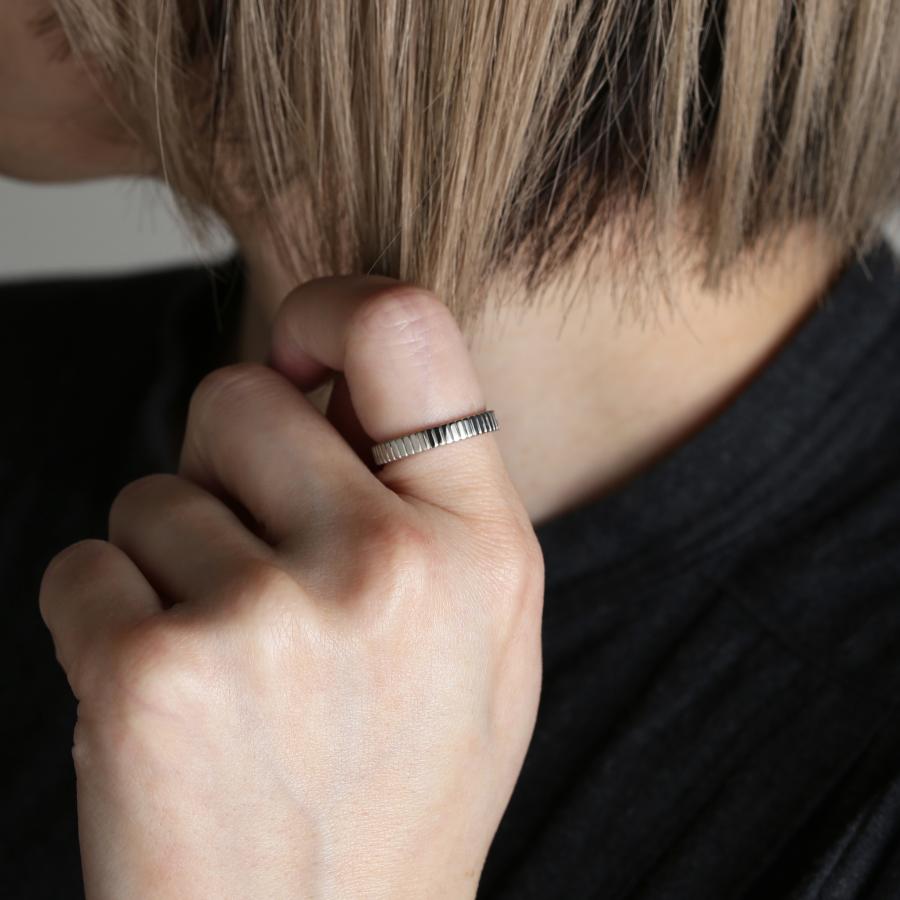 ブロック リング 指輪 レディース K10 K18 Pt900 ゴールド プラチナ 地金 ギフト プレゼント  Align Ring Narrow | Avaron | 11