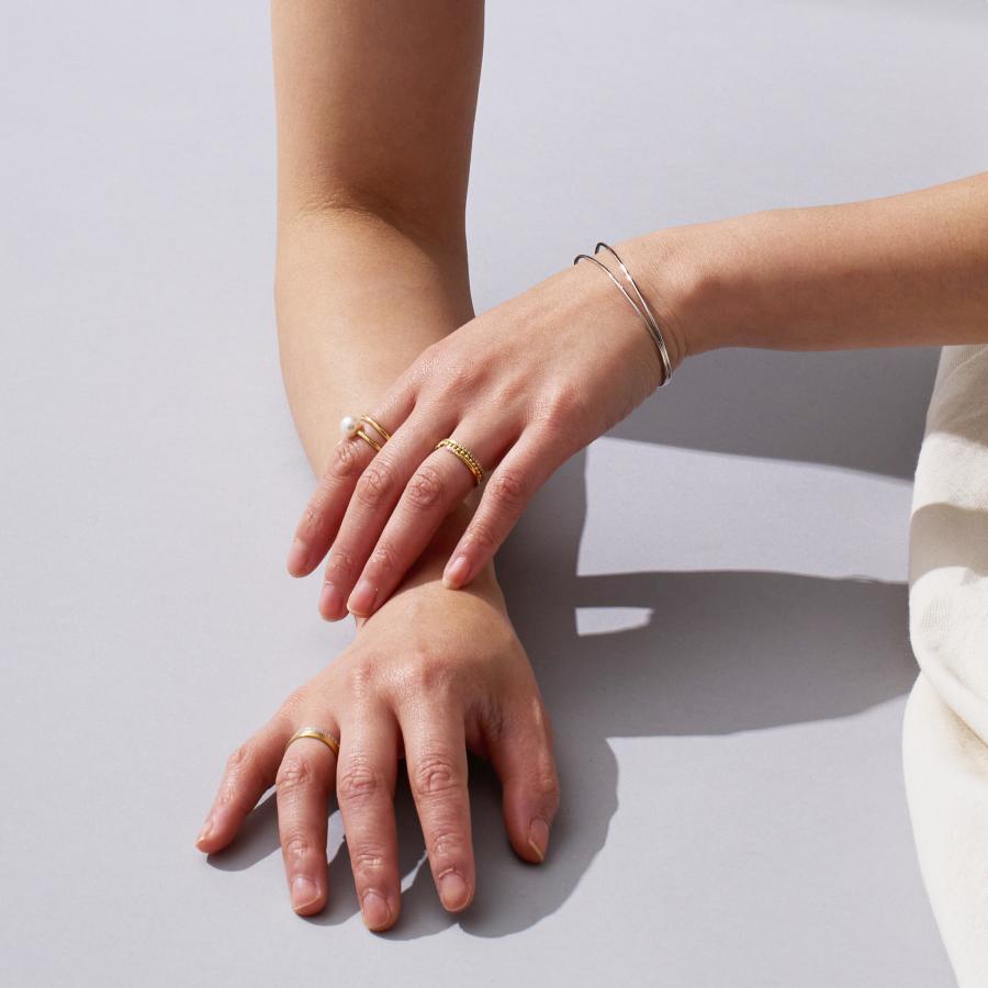 ダブルアーム バングル K10 K18 Pt900 ゴールド プラチナ レディース シンプル ギフト プレゼント  Nadia Bangle | Avaron | 15