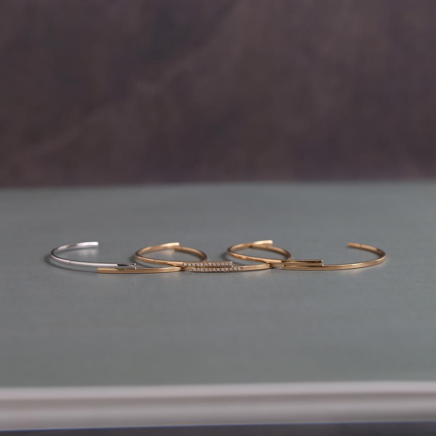 バングル ゴールド K18 K10 Pt900 プラチナ レディース シンプル 細身 ギフト プレゼント  Stack Line Bangle | Avaron | 13