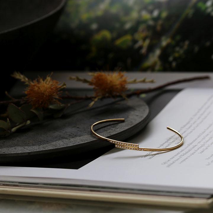 バングル ダイヤモンド K18 K10 Pt900 ゴールド プラチナ レディース 細身 ギフト プレゼント  Stack Line Bangle Diamond | Avaron | 15