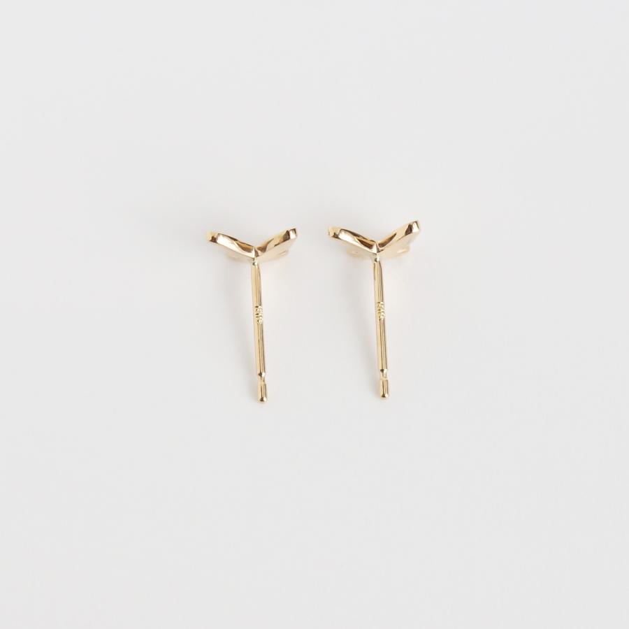 バタフライ プレート ピアス 蝶 レディース K10 K18 Pt900 ゴールド プラチナ シンプル ギフト プレゼント  Butterfly Pierce | Avaron | 05