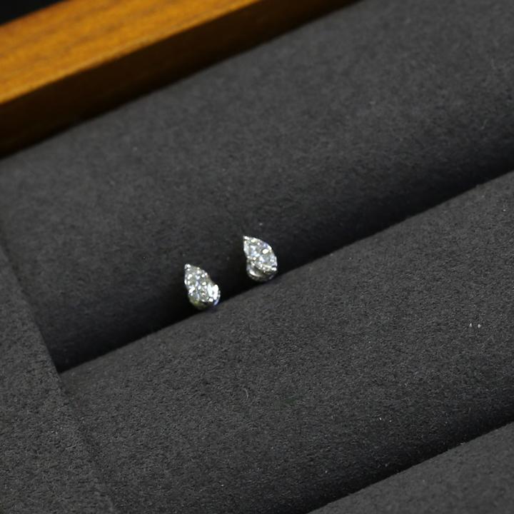 Avaron 一粒 マーキスカット ダイヤモンド ピアス レディース 一 Avaron 一粒 マーキスカット ダイヤモンド ピアス レディース 一