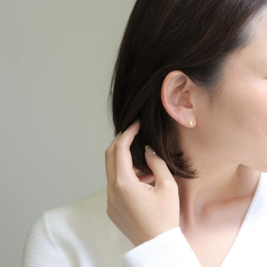 Avaron ひし形 プレート ピアス レディース K10 K18 Pt900 Avaron ひし形 プレート ピアス レディース K10 K18 Pt900