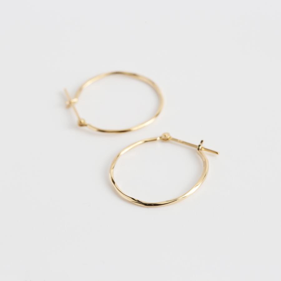 ツイスト フープピアス スパイラル ねじり レディース K10 K18 Pt900 ゴールド プラチナ 地金 シンプル ギフト プレゼント  Torquent Hoop Pierce S | Avaron | 03