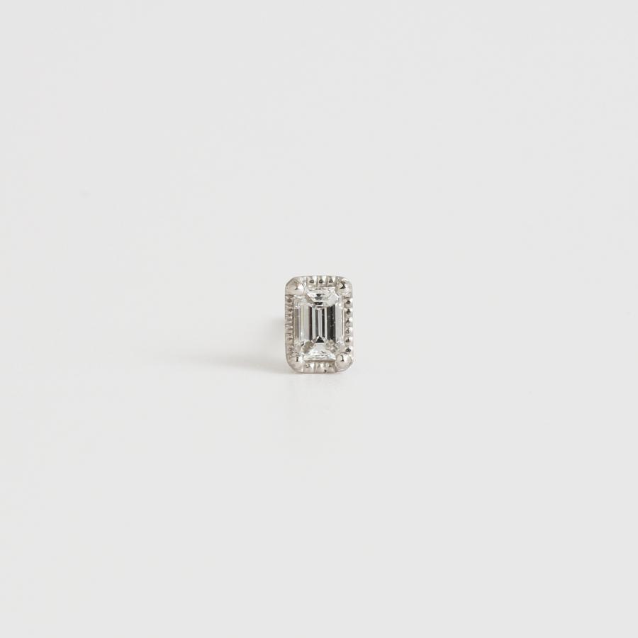 一粒 エメラルドカット ダイヤモンド ピアス レディース Pt900 プラチナ 片耳 ギフト プレゼント  Fancy Cut Diamond Pierce Emerald | Avaron