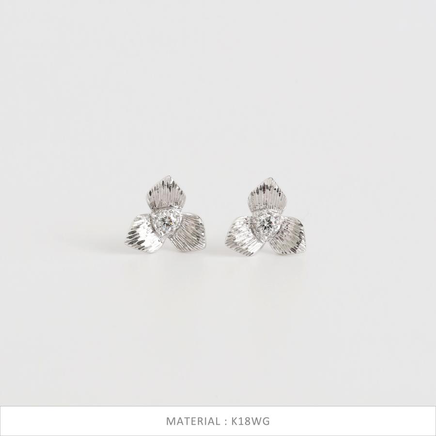 フラワー ピアス 延齢草 ダイヤモンド レディース K10 K18 Pt900 ゴールド 片耳 両耳 ギフト プレゼント  Trillium Pierce | Avaron | 06