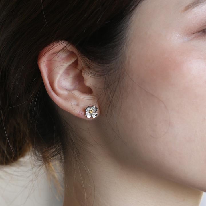 フラワー ピアス ダイヤモンド コンビカラー 花水木 レディース プラチナ ゴールド pt900 k18 片耳 両耳 ギフト プレゼント  Flowering Pierce | Avaron | 06