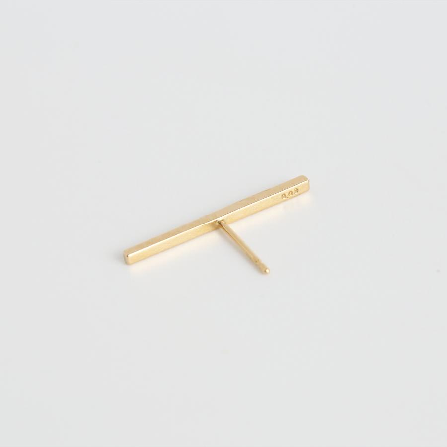 Avaron（アヴァロン） ダイヤモンド バー ピアス レディース k18 k10