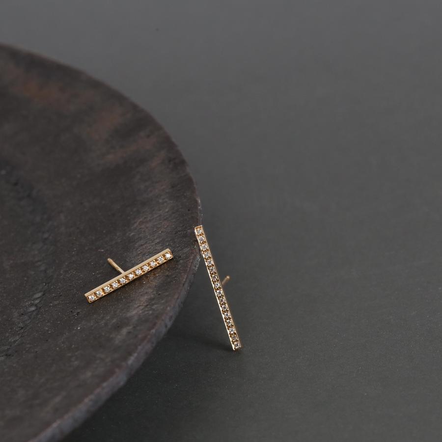 ダイヤモンド バー ピアス レディース k18 k10 pt900 ゴールド 片耳 ギフト プレゼント  Bar Diamond Pierce M | Avaron | 10