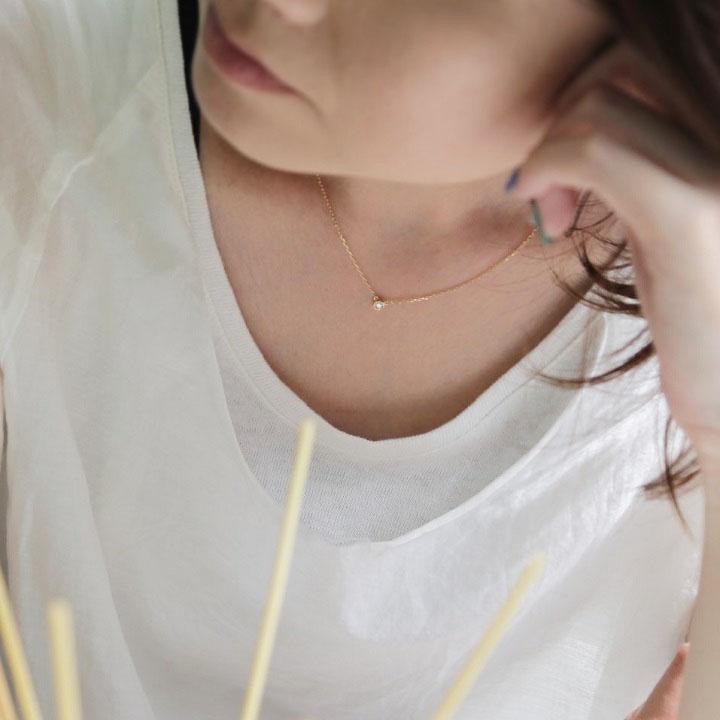 Avaron 一粒 ダイヤモンド 0.07ct ネックレス レディース K10 Avaron 一粒 ダイヤモンド 0.07ct ネックレス レディース K10