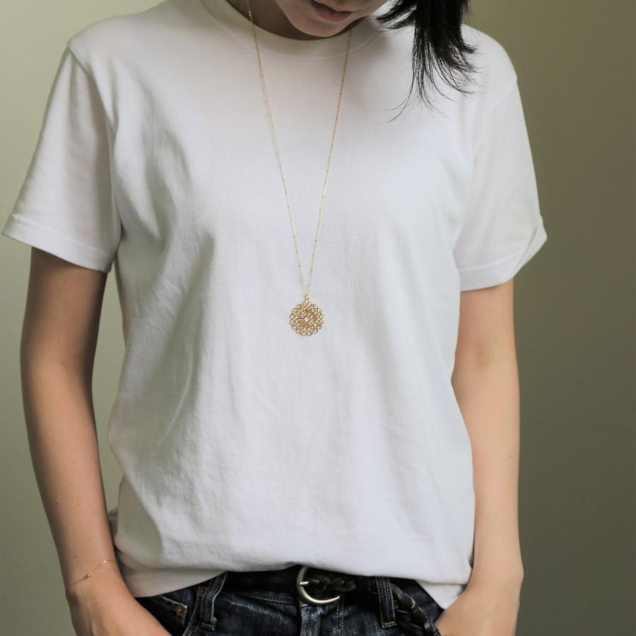 Avaron（アヴァロン） 透かし柄 ロングネックレス レディース ゴールド