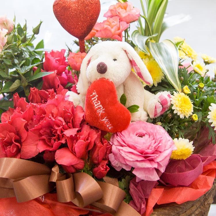 卒業 送別 季節のお花 おまかせフラワーバスケット Mサイズ 誕生日プレゼント 結婚記念日 結婚祝い 贈り物 お祝い 寄せ鉢 Pm 0 あぼんりーの花 通販 Yahoo ショッピング