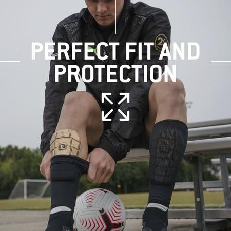 G-Form Pro-S ブレード サッカー すね当て - 大人用すね当て - 保護用すね当て - 24Kゴールド Lの画像