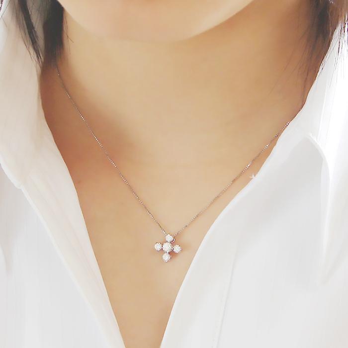 ホワイトゴールド k18 WG 0.4ct ダイヤ クロス ペンダント 送料無料 