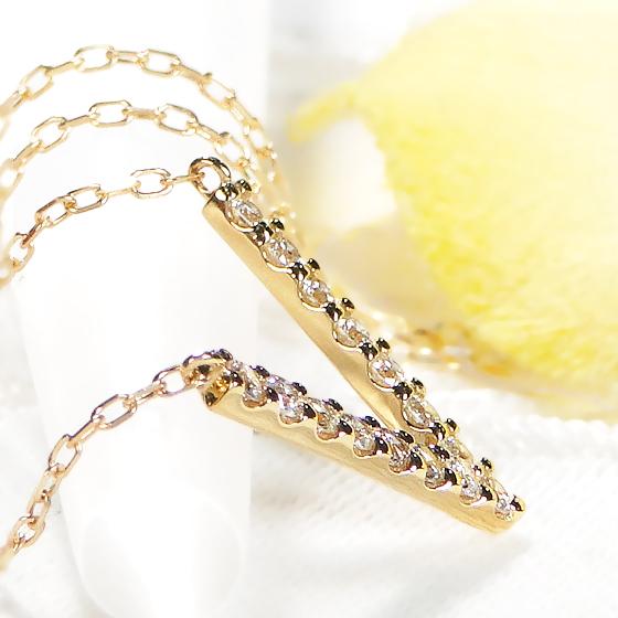 K18 YG PG WG 0.2ct Vモチーフ ダイヤモンド ネックレス ペンダント 