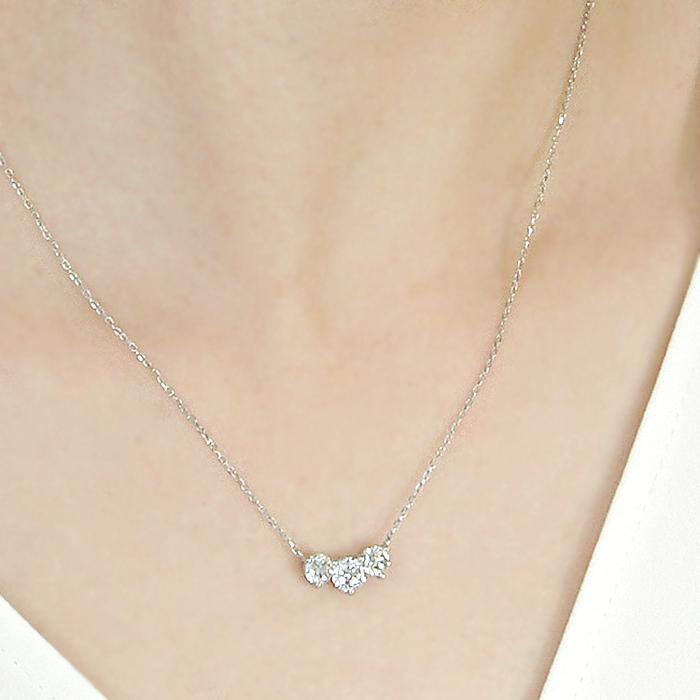 Pt900 1.0ct スリーストーン ダイヤモンド ネックレス 送料無料 人気 ペンダント プラチナ PT ダイヤ ダイア 3石 3粒 トリロジー 1ct 豪華 １カラット ben0187の画像