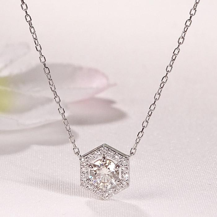☆綺麗！輝き天然ダイヤモンド0.34ct pt900ペンダント新品同様！ Pt900 0.6ct 六角形モチーフ ダイヤモンド ネックレス PT プラチナ