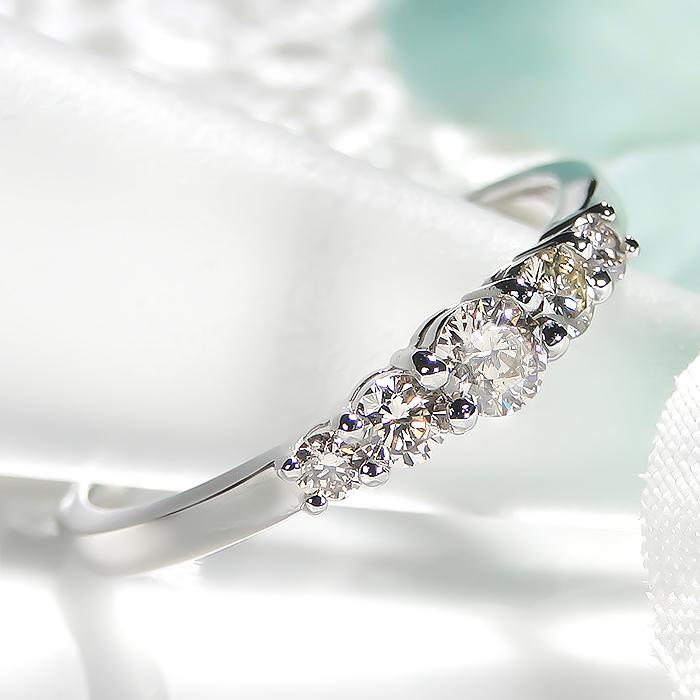 Pt900 0.3ctUP ダイヤモンド リング ダイヤ 送料無料 0.3カラット グラデーション プラチナ マリッジ プレゼント 結婚 婚約 ブライダル 人気 ber0316の画像