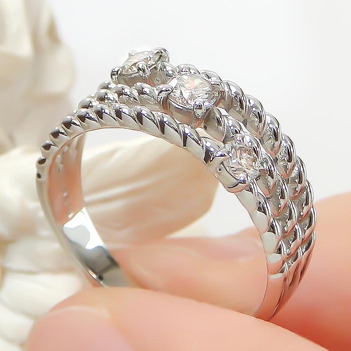 Pt900 0.30ct ツイスト ダイヤモンド リング ジュエリー ダイヤ 0.3カラット ルテニウム割 ツイスト 3連 プラチナ 幅広 プラチナ900 可愛い ひねり ber0333の画像
