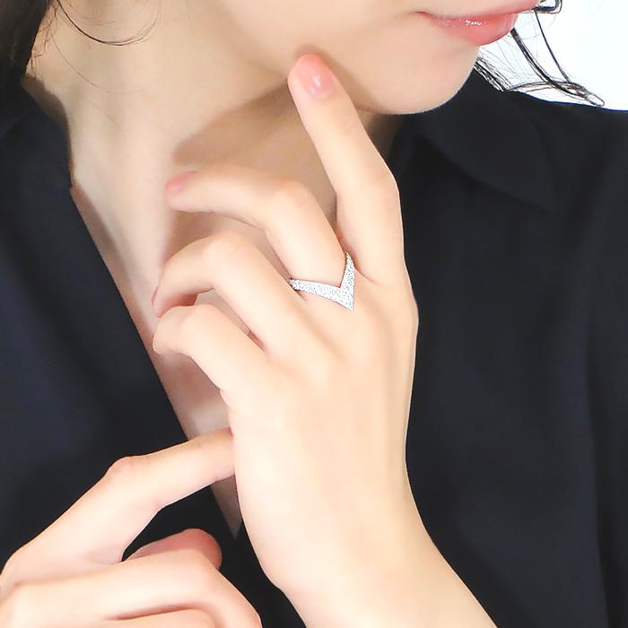 Pt900 0.30ct Vライン ダイヤモンド リング ジュエリー ダイヤ V字 Ｖ デザインリング 0.30カラット ルテニウム割 プラチナ モダン 可愛い 4月誕生石 ber0353の画像