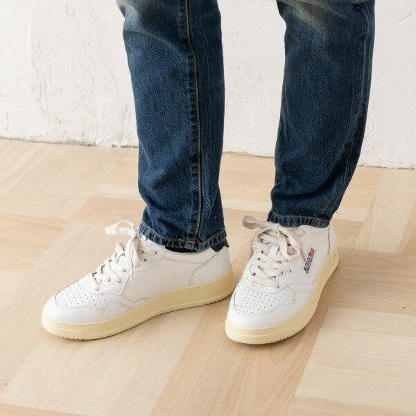 スニーカー AUTRY SNEAKER (AULW LS01) Autry Medalist Low Bicolor Sneakers In White And Black Leather