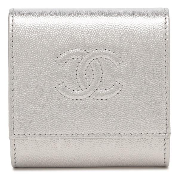 CHANEL シャネル　コンパクト財布　二つ折り財布 シャネル CHANEL 2つ折り財布 キャビアスキン CLASSIC COMPACT BI FOLD