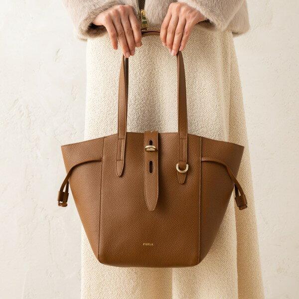 FURLA（フルラ） トートバッグ ネット Mサイズ レディース