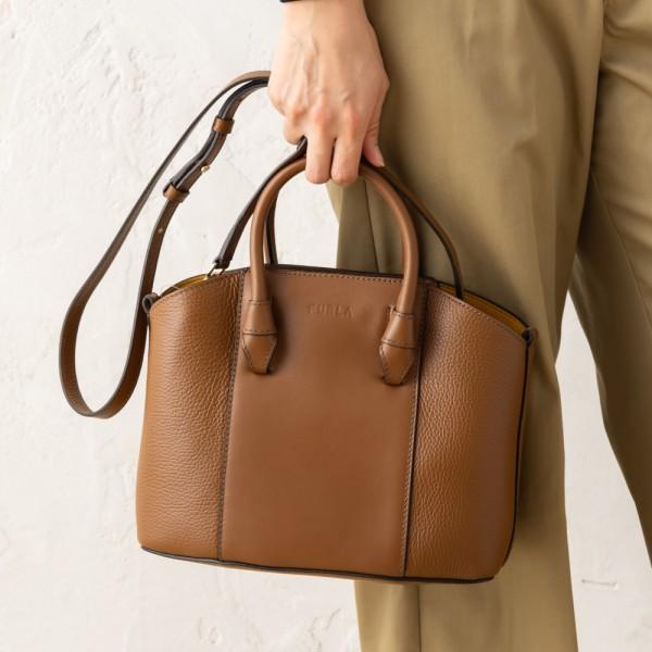 【美品】FURLA  ミアステラ　レザー　ハンドバッグ  2way   ベージュ FURLA フルラ MIASTELLA MINI 2WAY ハンドバッグ ショルダー