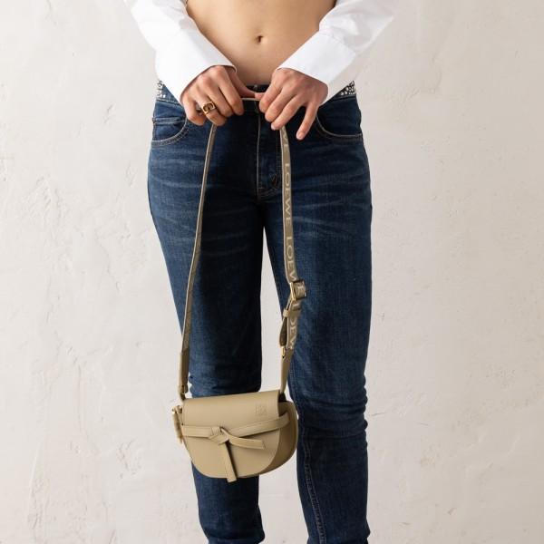 新品未使用(ショッパー付き)LOEWE SOLO 50mL ロエベ ソロ オードゥ トワレ 50ml 無色 - LOEWE