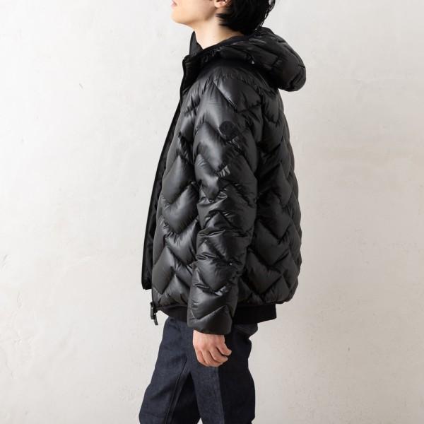MONCLER モンクレール ダウンジャケット コート ブラック メンズ MONCLER モンクレール ダウンジャケット コート ブラック メンズ