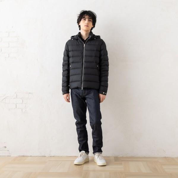 MONCLER（モンクレール） ダウンジャケット コート アルネブ ショート