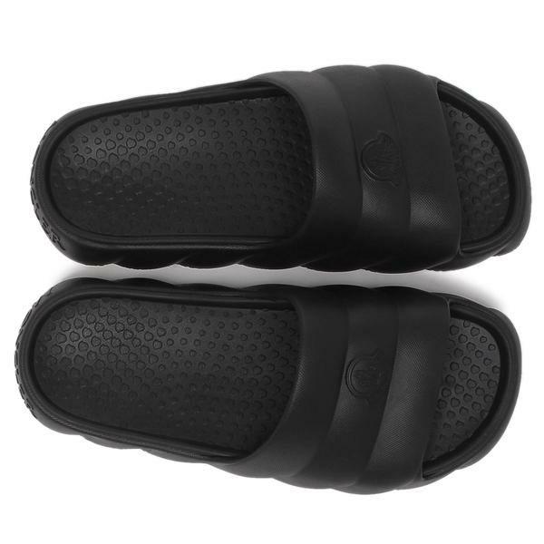 サンダル・ミュール MONCLER Black Fabric Mon Pocket Slippers Moncler Mon Pocket Slippers | Black | FARFETCH