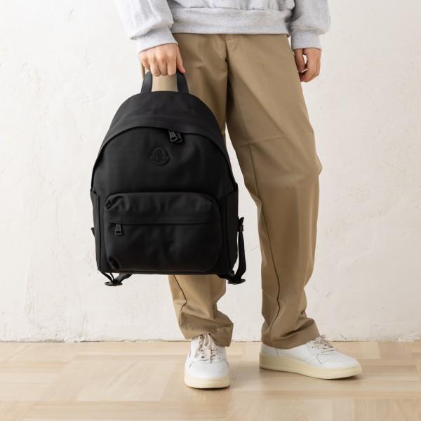 モンクレール リュック　バックパッグ　ナイロン MONCLER - モンクレール MONCLER バッグ FUGI GM フギ バック