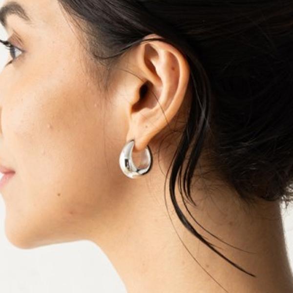 ☆n☆トムウッド　ピアス　※片耳のみ※ □VIPSALE□ Tom Wood Ice Hoops スモール ゴールド ピアス (Tom Wood