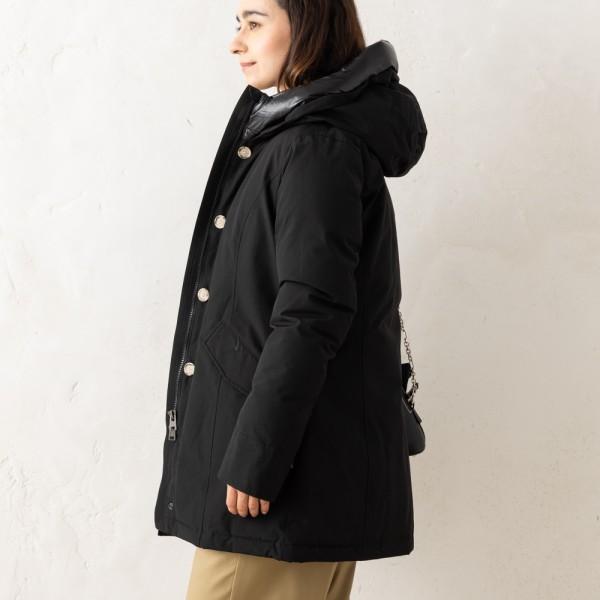 ウールリッチ ダウンジャケット コート アークティック パーカ ブラック レディース WOOLRICH CFWWOU0580FRUT0001 BLKの画像