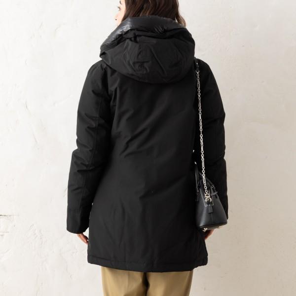 ウールリッチ ダウンジャケット コート アークティック パーカ ブラック レディース WOOLRICH CFWWOU0580FRUT0001 BLKの画像