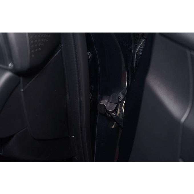 ホンダ S660（型式：JW5）用 マットブラックタイプ ドアヒンジカバー2