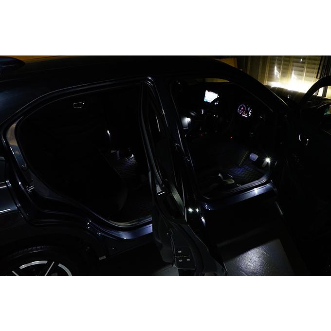 ヴェゼル （送料無料） LEDフットランプ ホンダ ヴェゼル（型式：RV