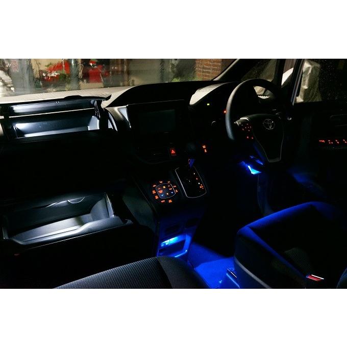 トヨタ ノア/VOXY（型式：80系）調光機能付き！8色選択可！ダッシュ