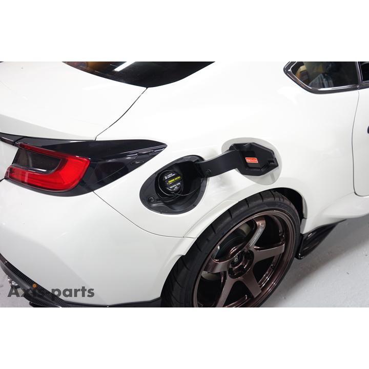 （9月末入荷予定）スバル BRZ（型式：ZD8）トヨタ GR86（型式：ZN8）専用ドライカーボン製フューエルキャップカバー/st774｜axisparts｜13