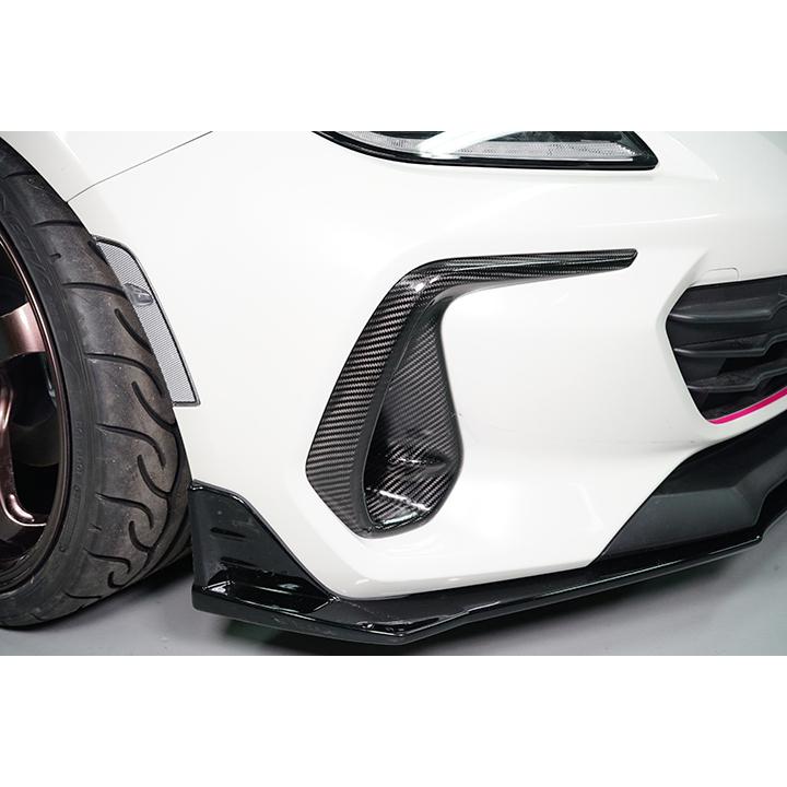 群馬県支店止BRZスバル ZD8純正フロントバンパー ダクト付きパールホワイト 群馬県支店止BRZスバル ZD8純正フロントバンパー ダクト付き