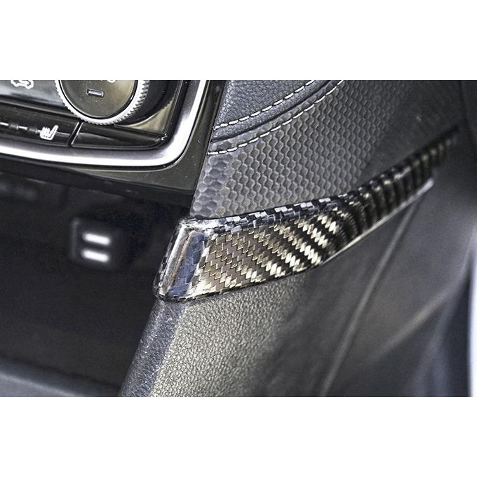 9月末入荷予定）スバル フォレスター ドライカーボン製 センター
