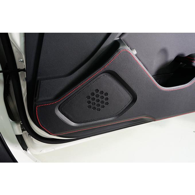 グローブボックスキックガード トヨタ互換品 GR86 ZN8 2021年10月～ ブラック カーボンファイバー 楽天市場】【ポイント5倍！1/24 20:00〜1/25 1:59】【特許取得済】グローブボックスキックガードトヨタ  ハリアー【型式：80/85系】ドアをキズ・汚れからガード貼るだけの簡単取付(ST) : AXIS PARTS