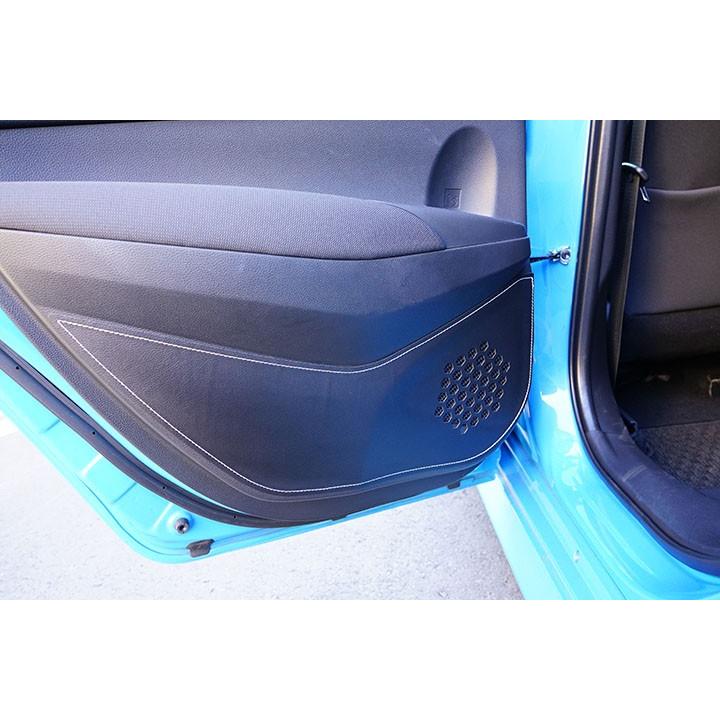 特許取得済）ドアキックガード 4点セット トヨタ カローラスポーツ  