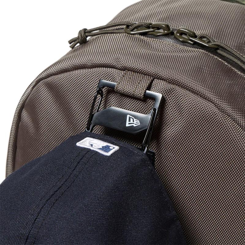 ニューエラ ライトパック 27L ユニセックス 25FW オリーブ 14655354 リュック バックパック NEW ERA_5