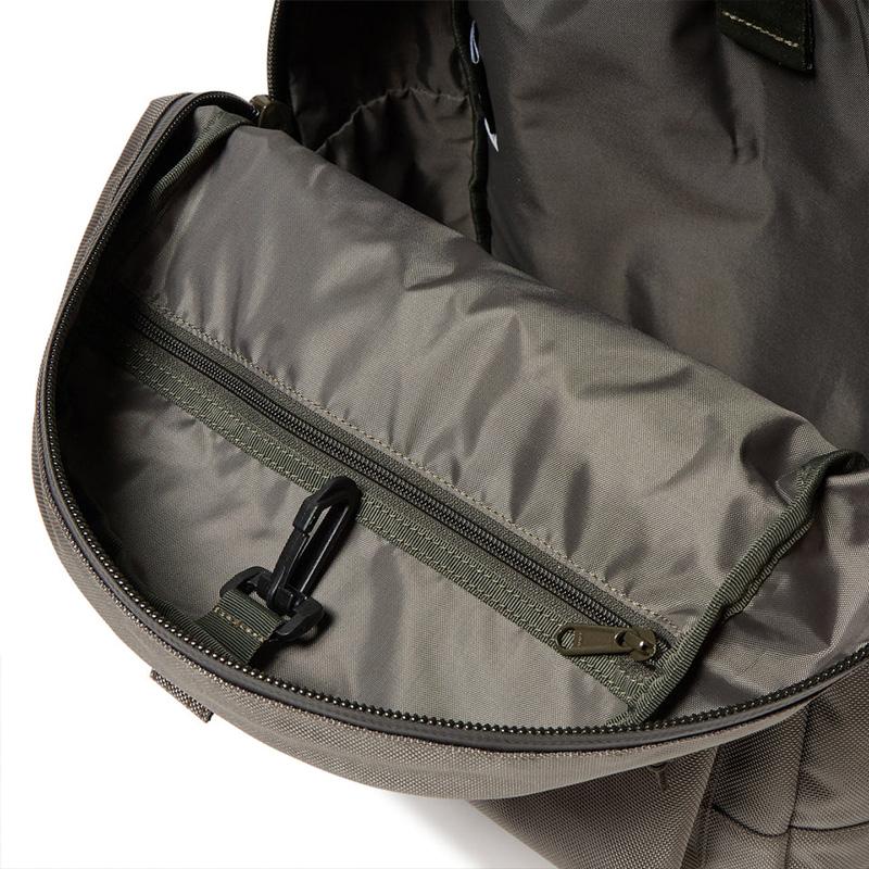 ニューエラ ライトパック 27L ユニセックス 25FW オリーブ 14655354 リュック バックパック NEW ERA_6