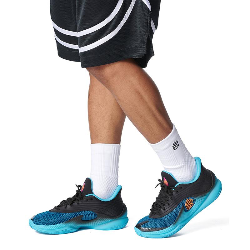 UNDER ARMOUR（アンダーアーマー） バスケットボールシューズ カリー