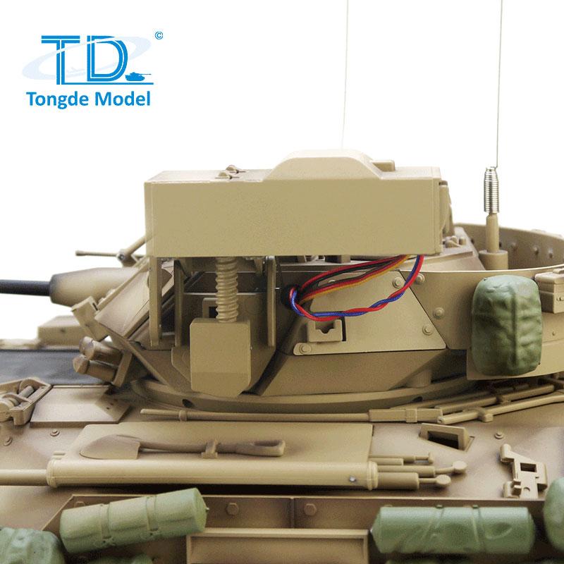 Tongde Model 1/16 M2A2 ブラッドレー Bradley 2.4GHz（プラ製ギア